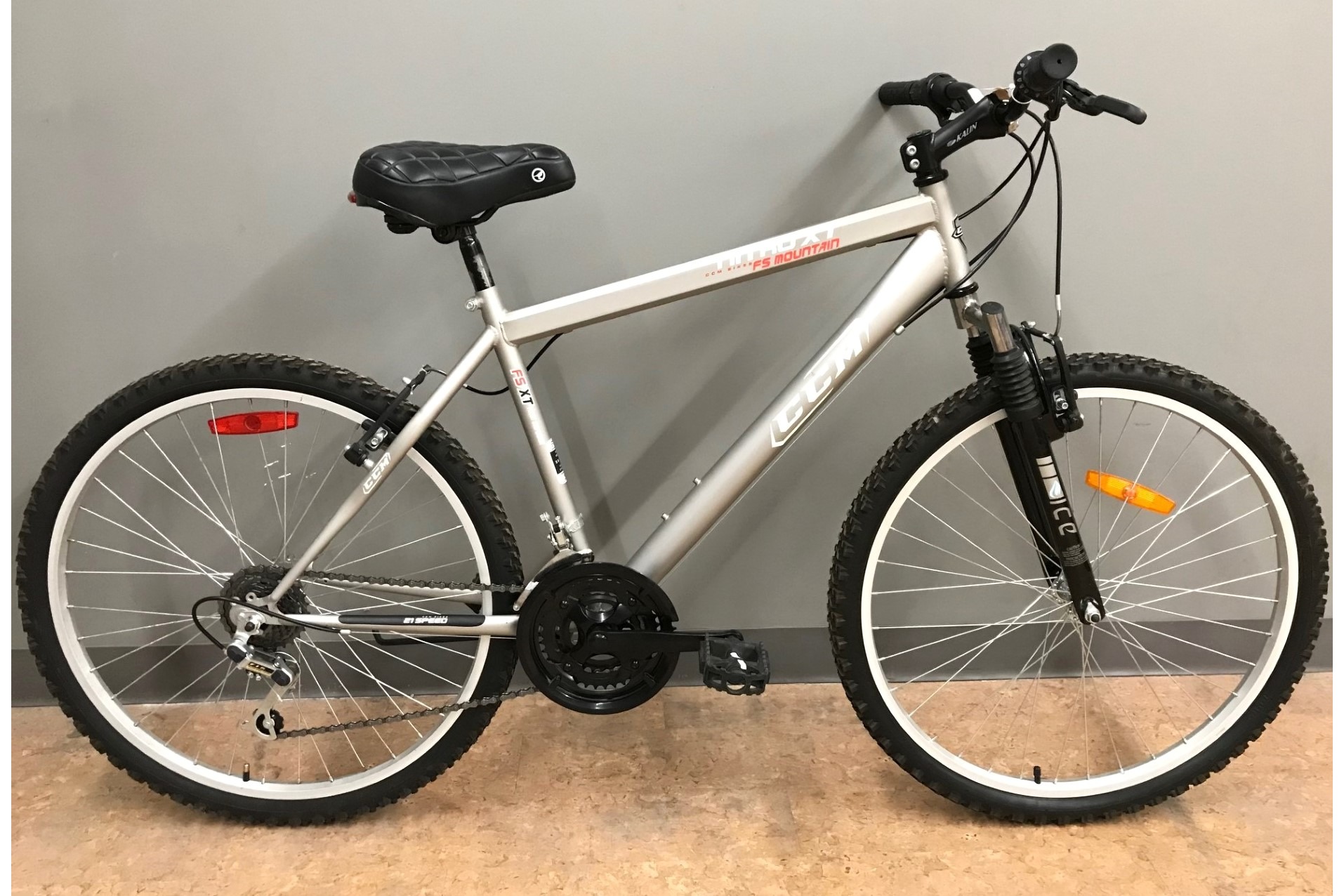 Ccm gravel hot sale bike