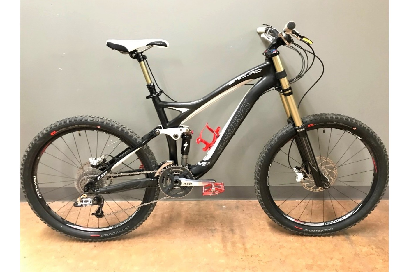 USED Specialized S-Works Enduro: Size Medium ✪ Revolution Cycle