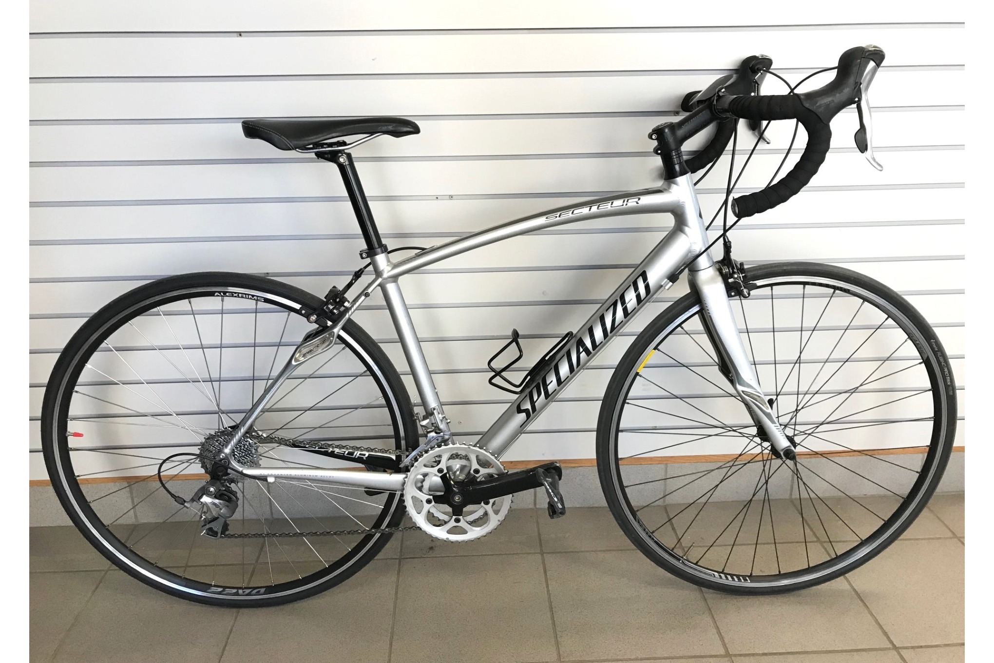 USED Specialized Secteur Elite med 54cm silver Revolution Cycle