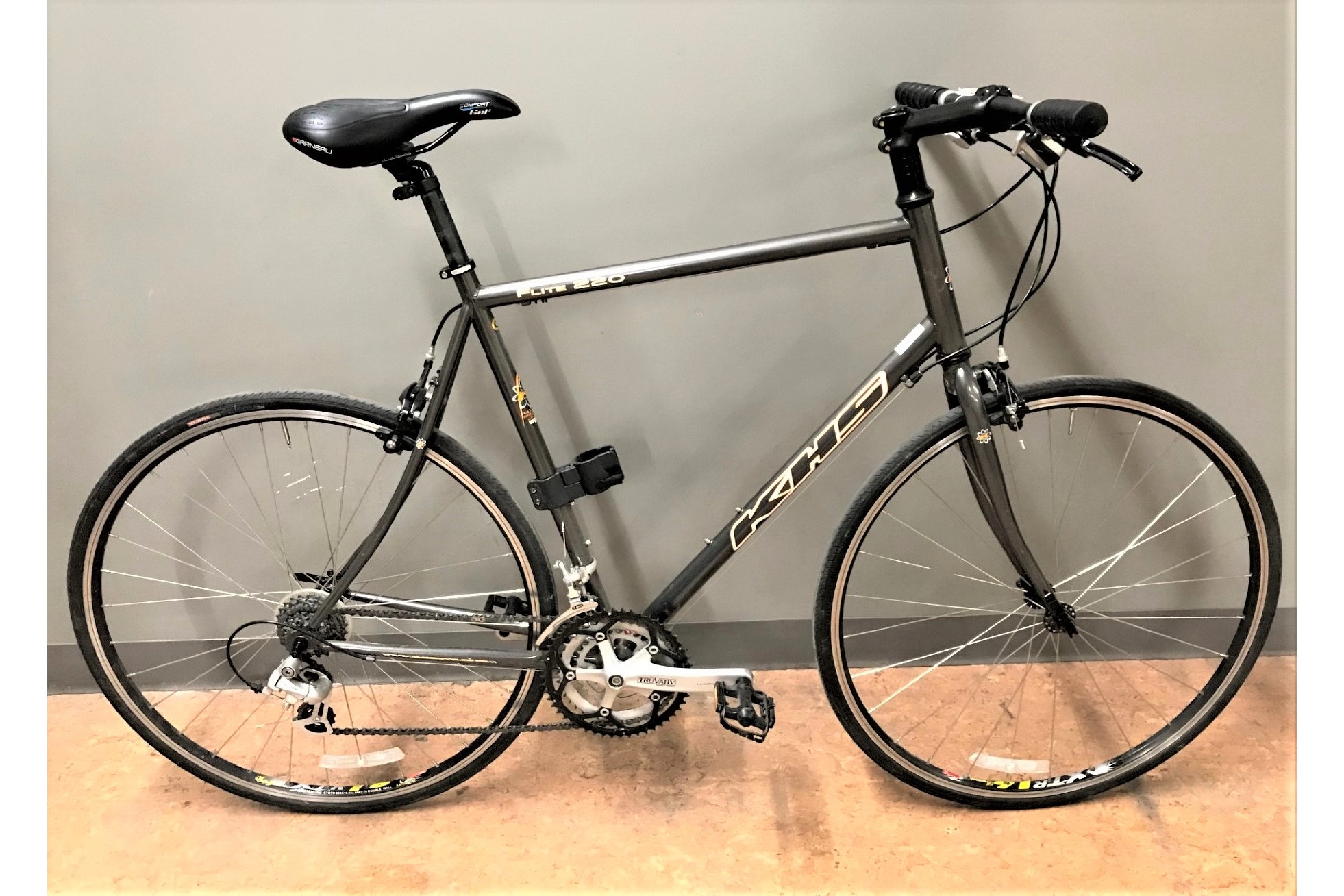 USED KHS Flite 220 60cm X Large Grey Revolution Cycle