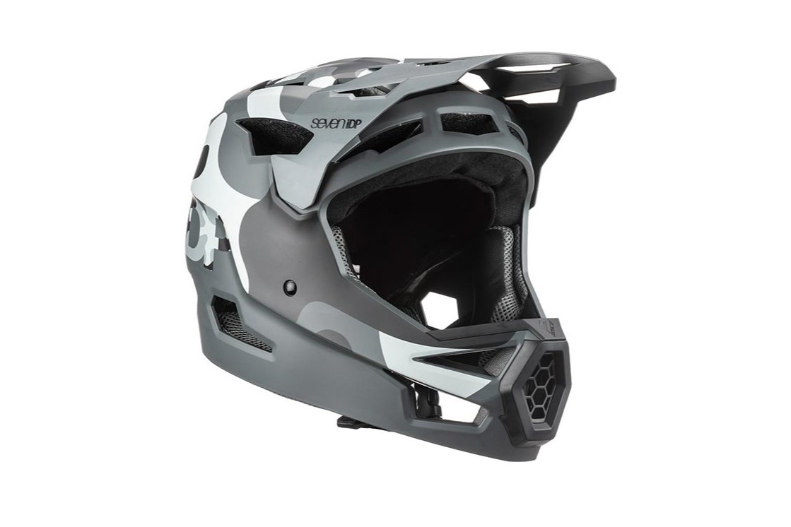 7iDP Project 23 ABS Helmet