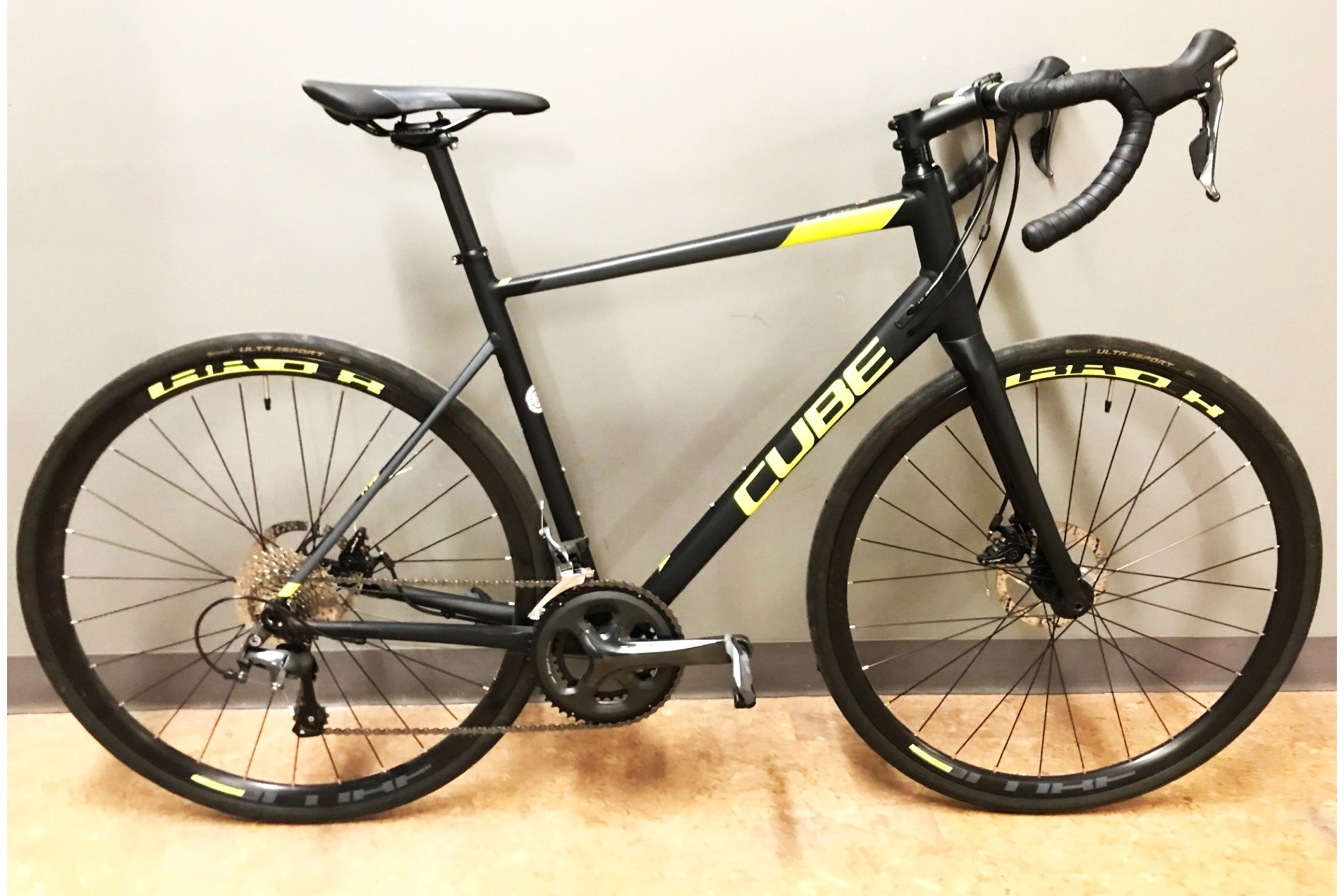 Cube attain best sale road bike 2019