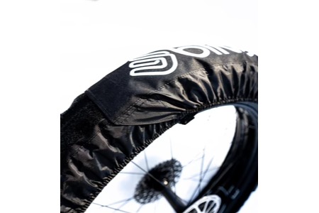 Blivet Tindr Tire Cover Black